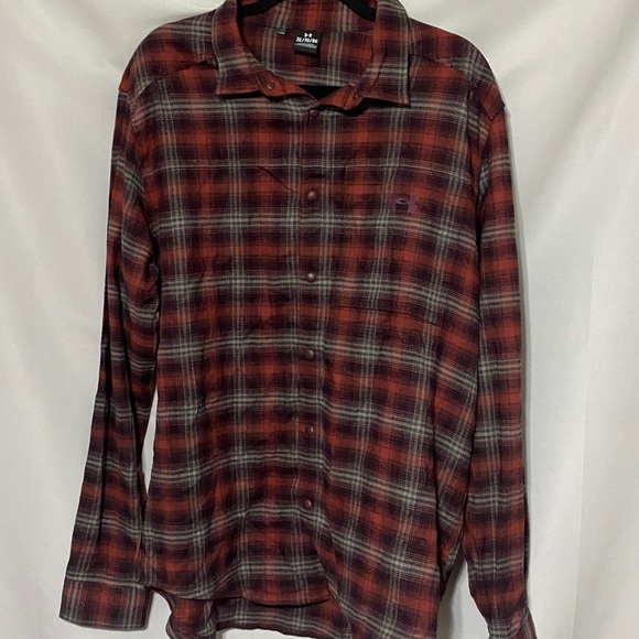 UNDERARMOUR MENS SIZE XL RUST BLACK FLANNEL SHIRT SNAP BUTTONS  GOOD CONDITION - Picture 5 of 11